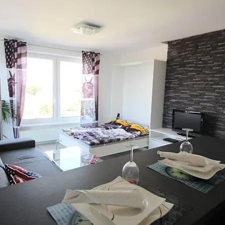Cosy Centre Apartment- Apartment *